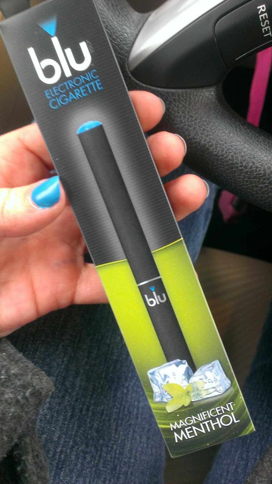 my-journey-to-being-smoke-free-blu-disposable-e-cig-and-cigarette