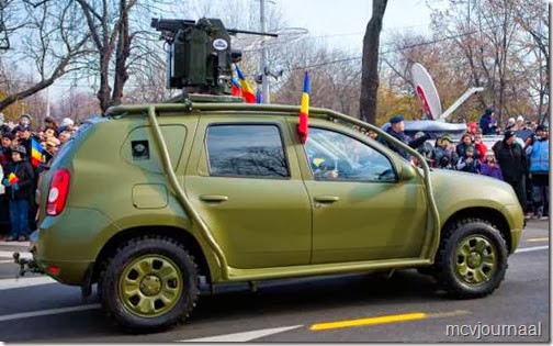 Dacia Duster in legeruitvoering 02