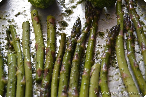 New-York-Steak-and-asparagus-with-chimichurri (4)
