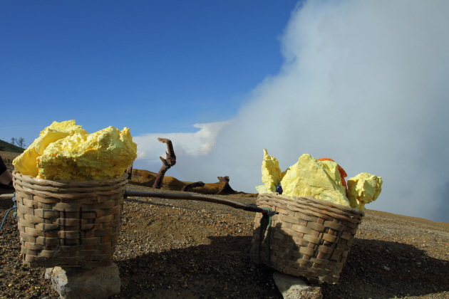 The Sulphur that defines the life of the miner at Kawah Ijen
