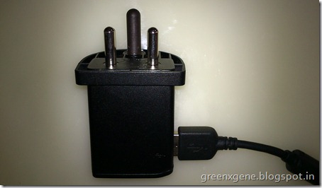 Sony Ericsson WT19i USB Charger