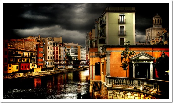 %5Bwallcoo_com%5D_HDR_cityscape_a_gray_day_at_the_Onyar_river_in_Girona