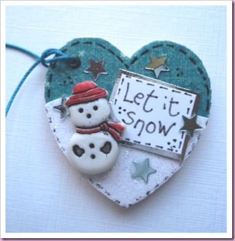 Let It Snow heart Shaped Tag