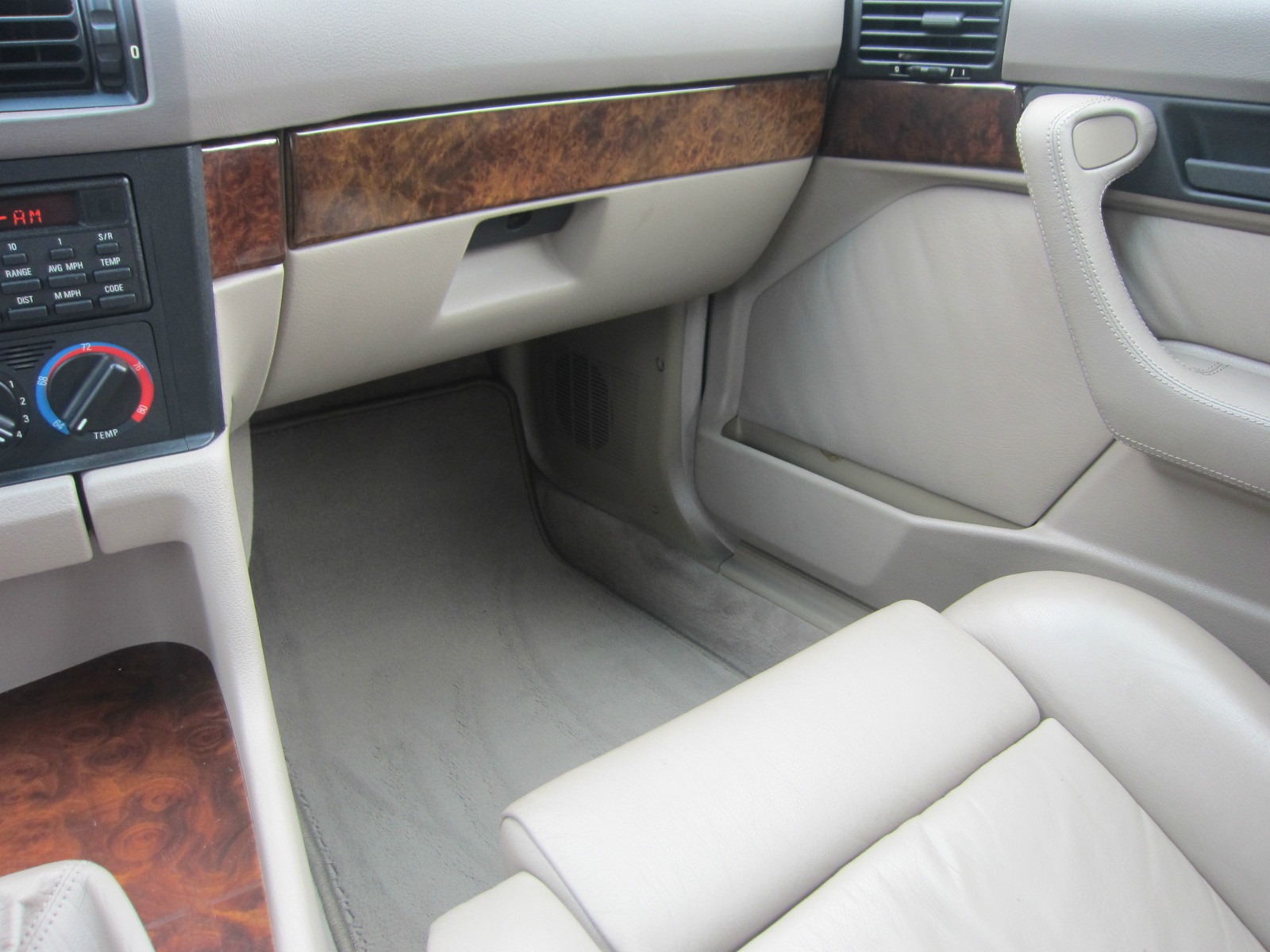 [1995-BMW-540i-13Manual%255B5%255D.jpg]