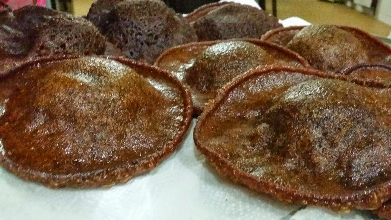 ZULFAZA LOVES COOKING: Kuih Penyaram/topi mexico/cucur 