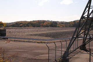 View of the embankment on the lake side from the left bank