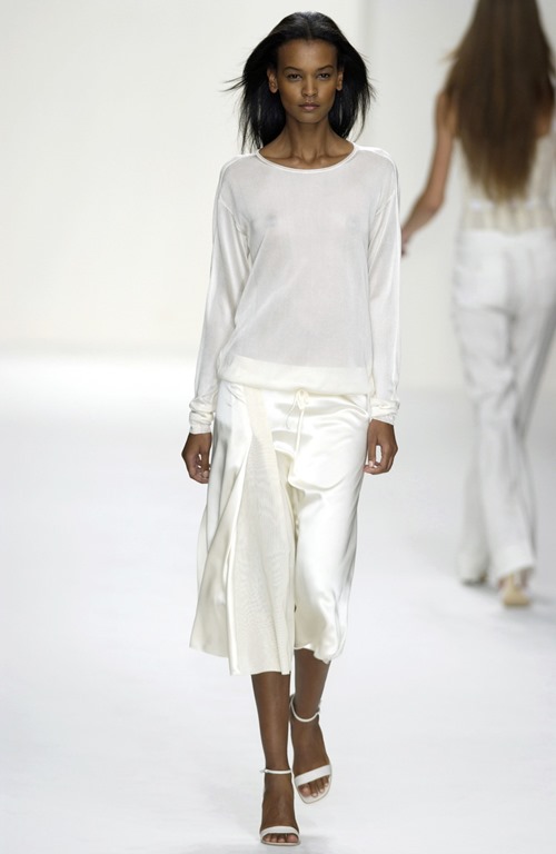 [Calvin%252BKlein%252BSpring%252B2003%252Bliya%255B4%255D.jpg]
