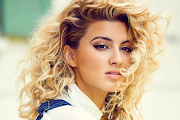Tori Kelly