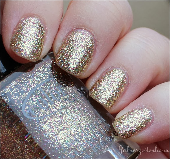 Gold Color Club Unter The Mistle Toe Collection Gingerbread 3