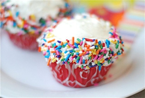 Crumbs-Bakery-Cupcakes