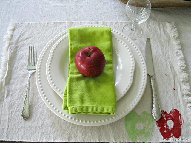 home.made. Apple Place Setting