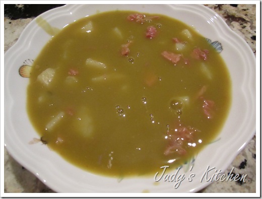 meaty pea soup
