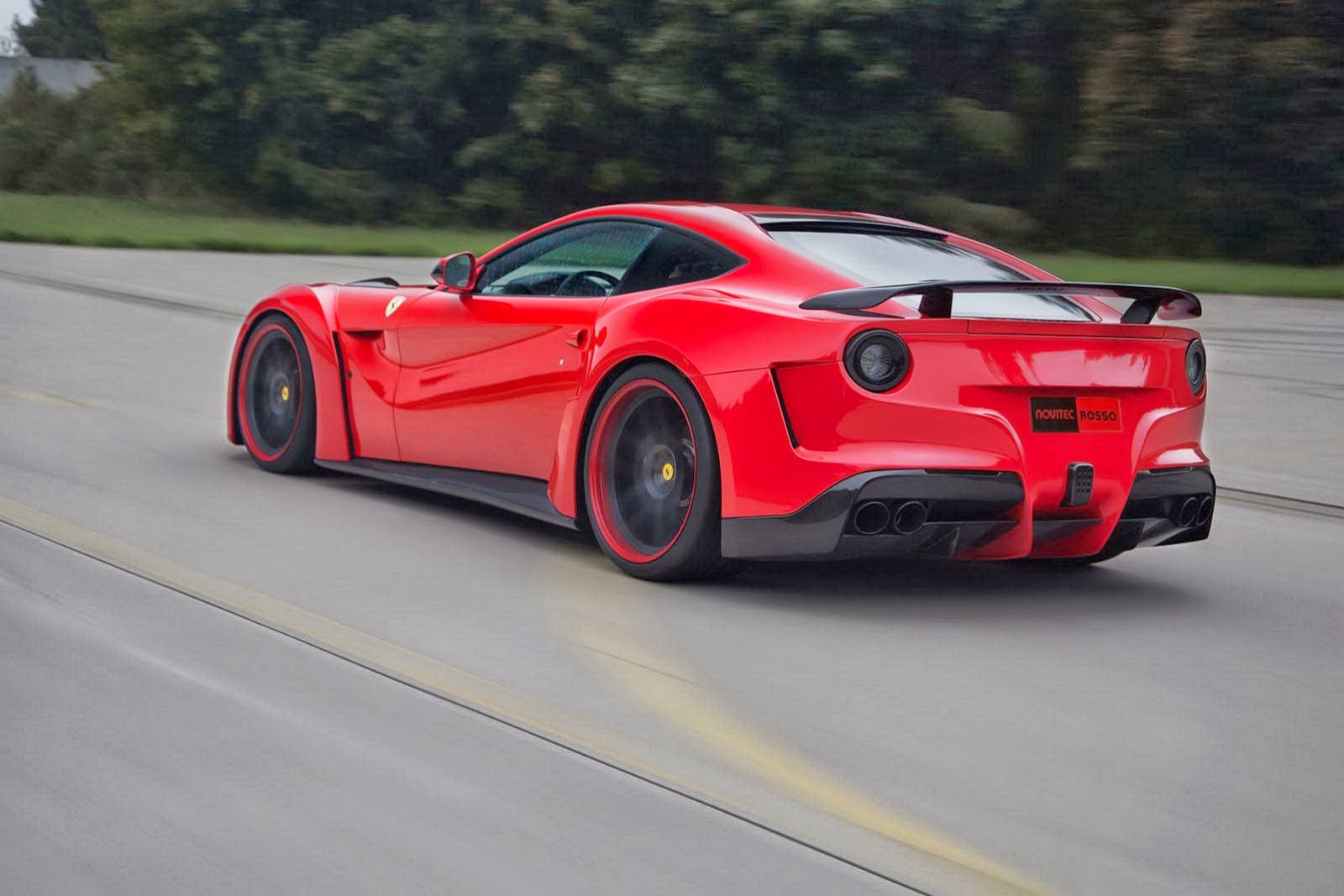 [Novitec-Rosso-Ferrari-F12-N-Largo-8%255B2%255D.jpg]