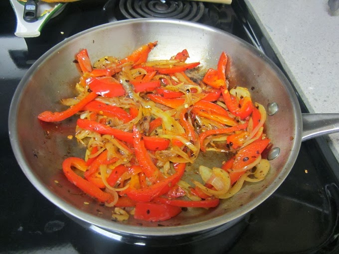 [avocado--caramelized-red-pepper--oni%255B45%255D.jpg]