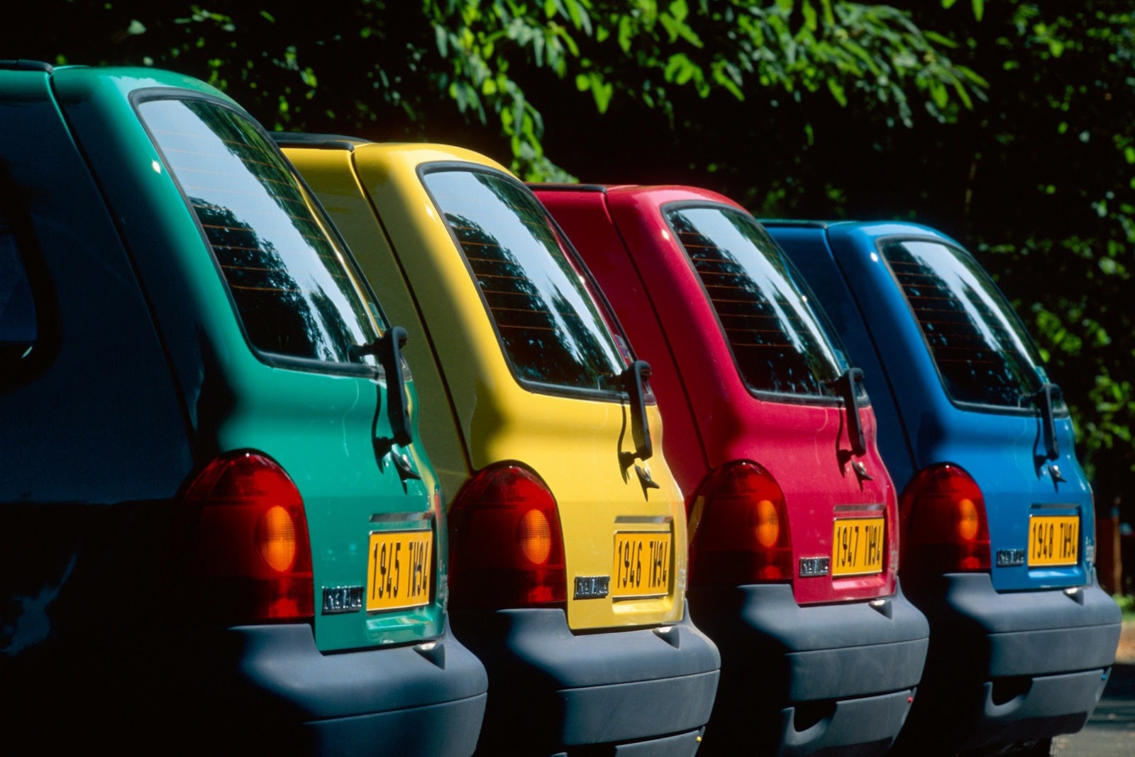 [Renault-Twingo-20th-anniversary-6%255B2%255D.jpg]