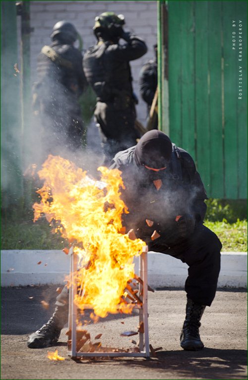 Фото с показного мероприятия ОСН Факел