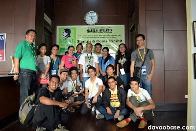 Davao Bloggers with stamps & coins collector Rene Adapon at Manila Bulletin office