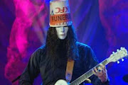 Buckethead