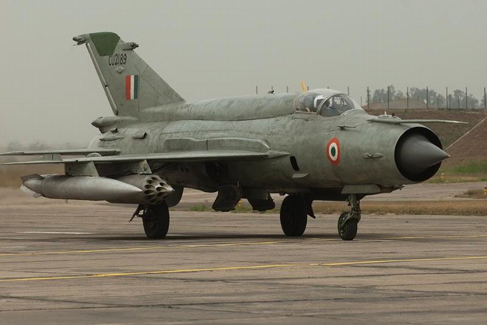 [MiG-21-Indian-Air-Force-IAF-042.jpg]