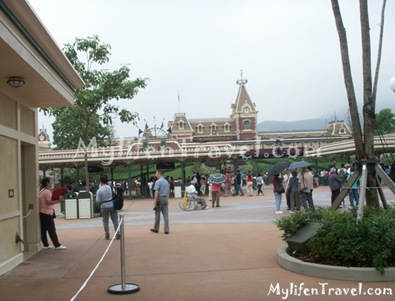 MTR Disneyland Station 26