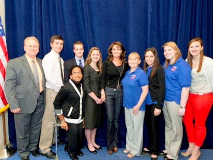 [Palin%2520with%2520CPAC%2520attendees%2520and%2520volunteers%255B4%255D.jpg]