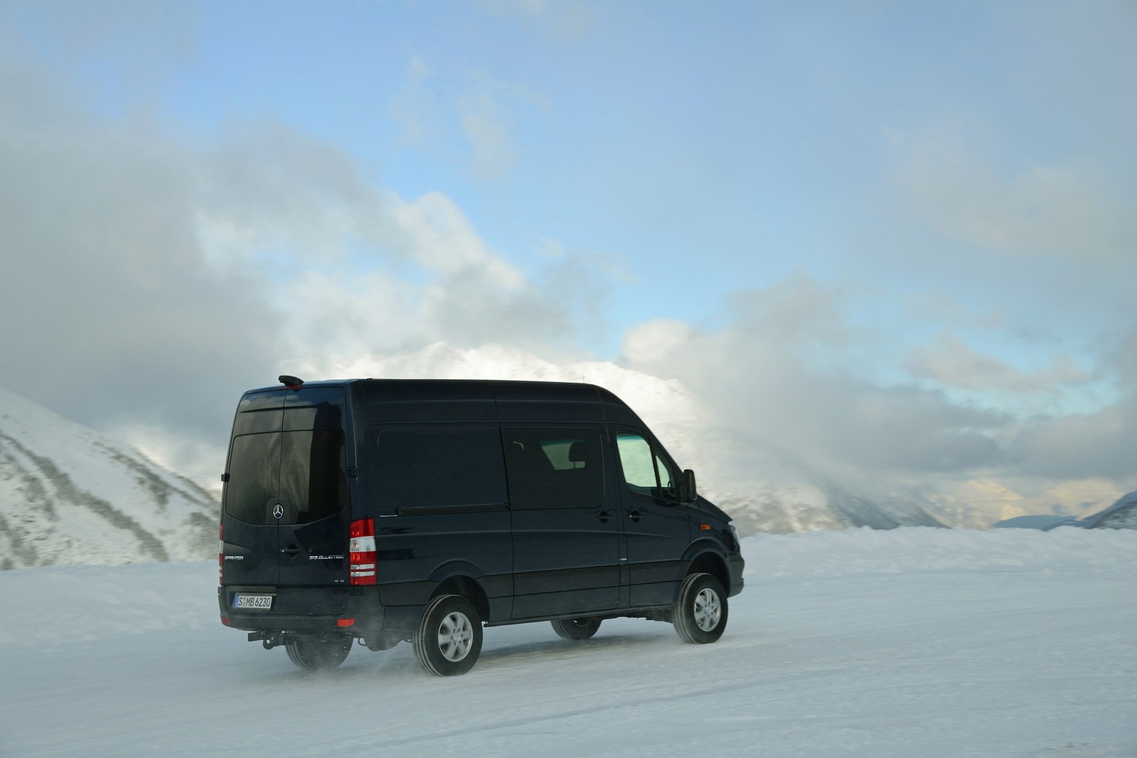 [Mercedes-Benz-Sprinter-4x4-17%255B2%255D.jpg]