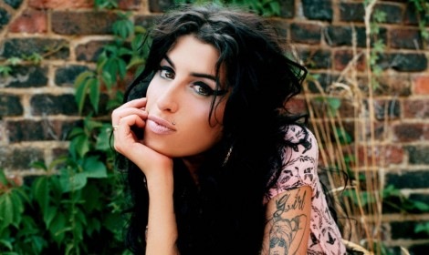 [Amy-Winehouse%255B4%255D.jpg]