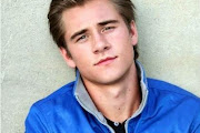 Luke Benward