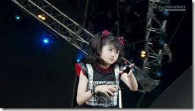 BABYMETAL_catch-me-if-you-can_12