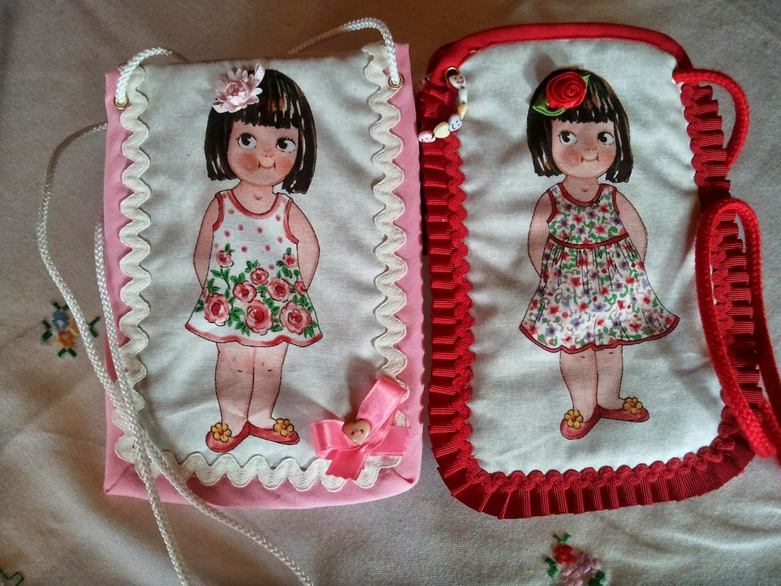 Confección y Venta de Manualidades con Fieltro, Telas y Fimo Bolsos para niñas!! Confección y Venta de Manualidades con Fieltro, Telas y Fimo Bolsos para niñas!!