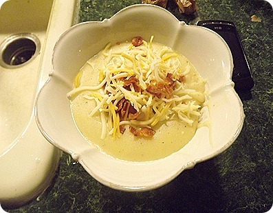 friday feature--slow cooker potato soup from a fabuless home