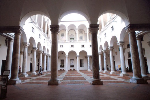 [Palazzo_Ducale_Genova%2520Loggiato_e_cortile_maggiore%255B4%255D.jpg]