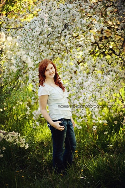 Amanda R {senior 2012} 115 logo