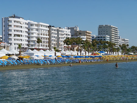 Imagini Cipru: Plaja din Larnaca