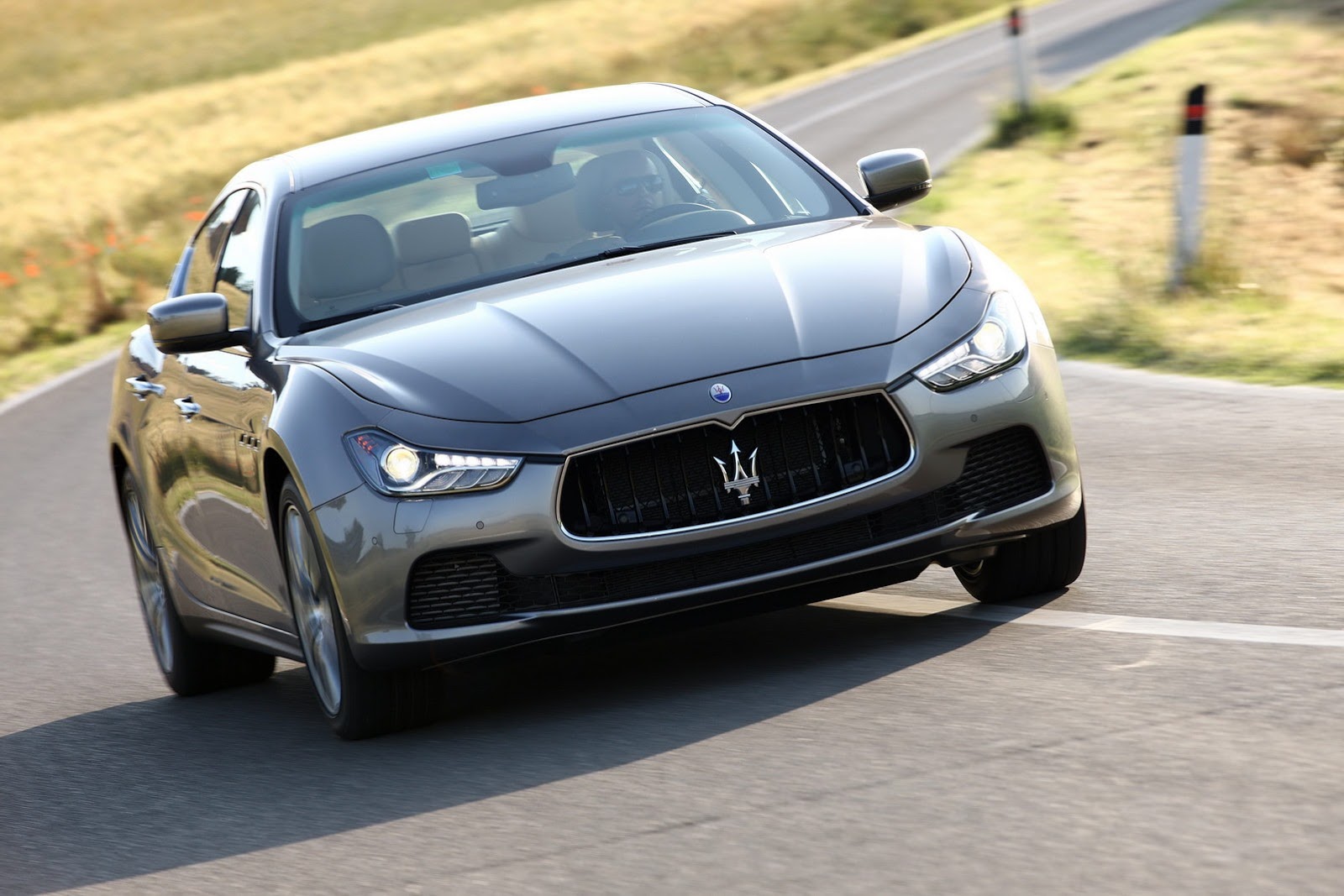 [Maserati-Range-8%255B2%255D.jpg]