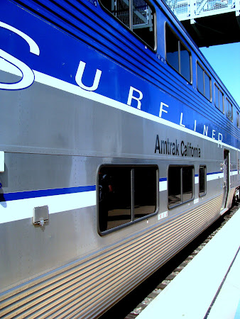 Transport Oceanside California: trenul Amtrak