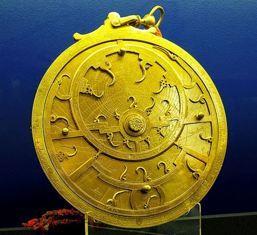 [640px-Astrolabe-Persian-18C%255B3%255D.jpg]