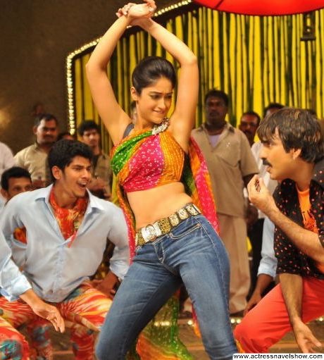 [devudu_chesina_manushulu_movie_stills_%2520hot%2520Ileana%2520%25282%2529%255B3%255D.jpg]