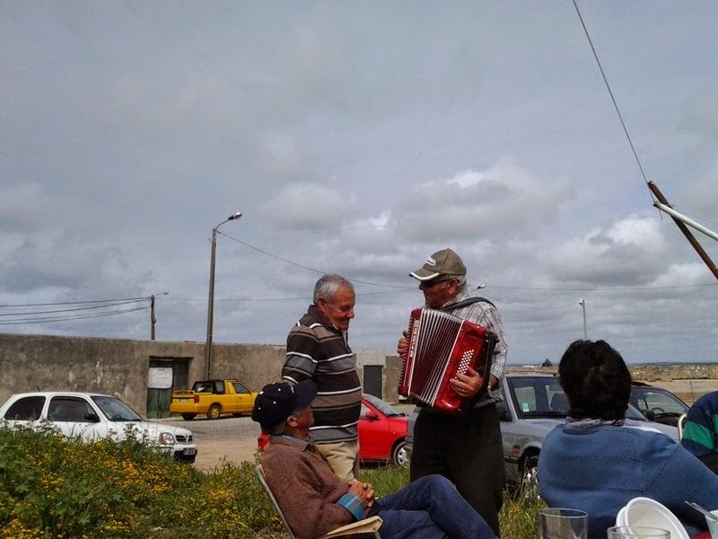 [Amigos%2520da%2520Muralha%252025%2520Abril%25202014%2520049%255B3%255D.jpg]