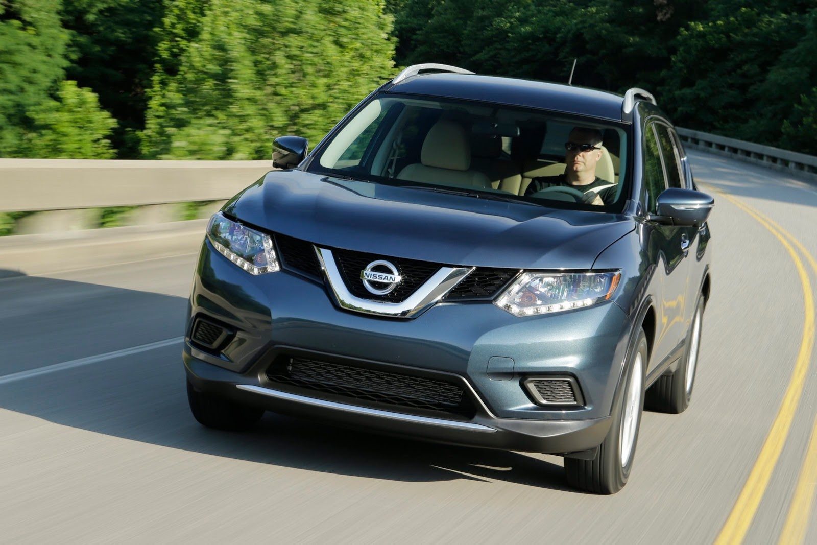 [2014-Nissan-Rogue-CUV-44%255B2%255D.jpg]