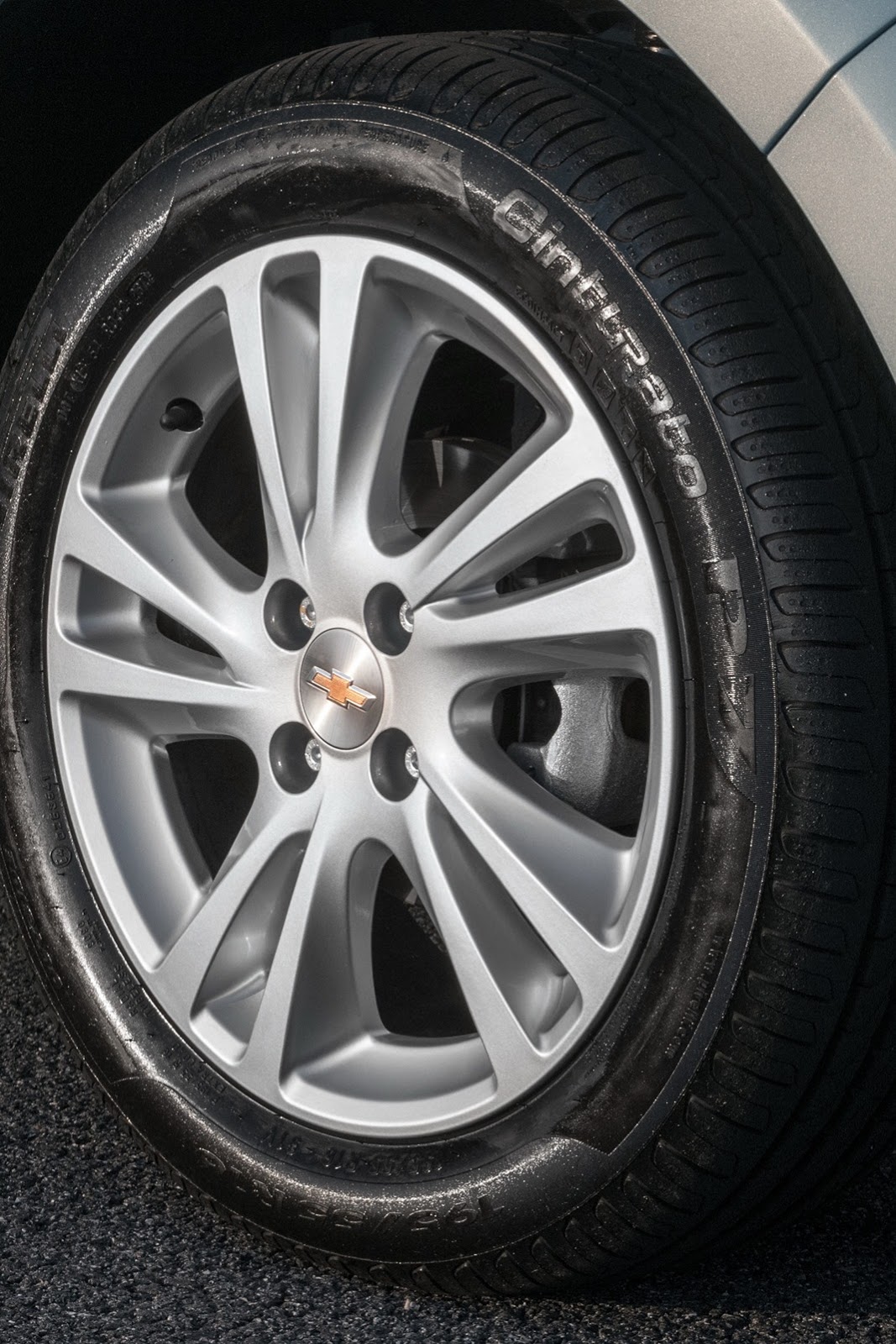 [2014-Chevrolet-Agile-120%255B3%255D.jpg]