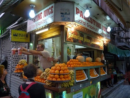 Obiective turistice Iordania: Stand suc fructe Amman.