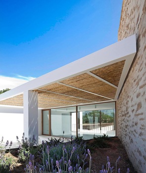 casa de playa Techos-muros-reformados-casa-de-playa