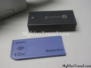 Sony DSC-P2 12
