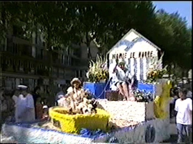 [1998.08.160042.jpg]