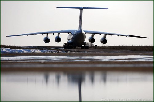Фотографии тяжелого военно-транспортного самолета Ил-76МД-90А.