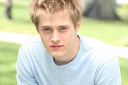 Lucas Grabeel
