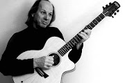 Adrian Belew