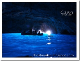 【Italy♦義大利】Capri 卡布里島 - 人間仙島, 藍洞 Grotta Azzurra~ 綻放萬丈光芒的巨型藍寶石