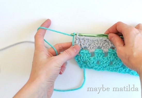 How to carry yarn up the side of your work instead of cutting it